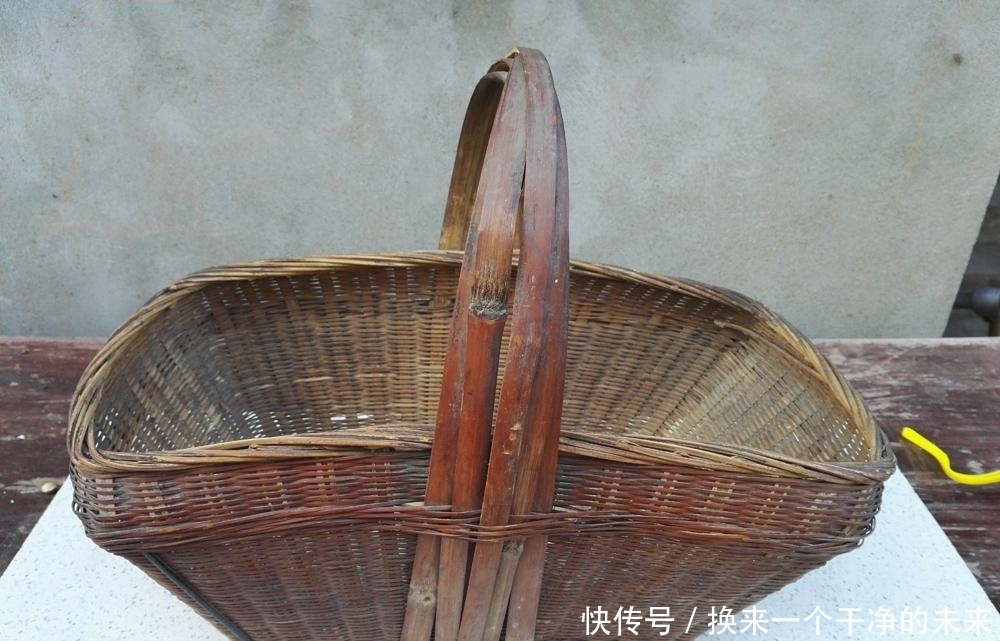 儿时新春记忆:发面蒸白馍