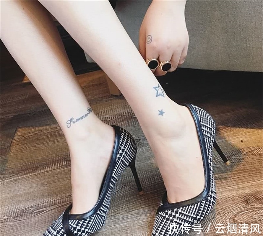 再次|尖头高跟鞋打破秋冬的沉闷,令时髦度再次升级