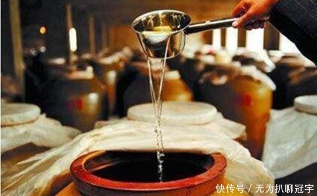 古代|古代的酒到底多少度，为何古人动不动喝好几坛都不会醉呢？