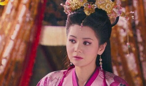 皇帝|妃子对一个孩童大献殷勤,皇帝大喜:晋封你,你当他养母