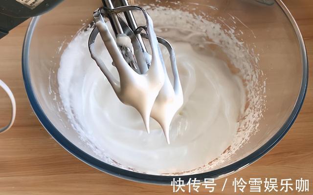 蛋黄|粑粑糕最近火了，配方做法比例详细讲解，松软香甜比面包店的好吃