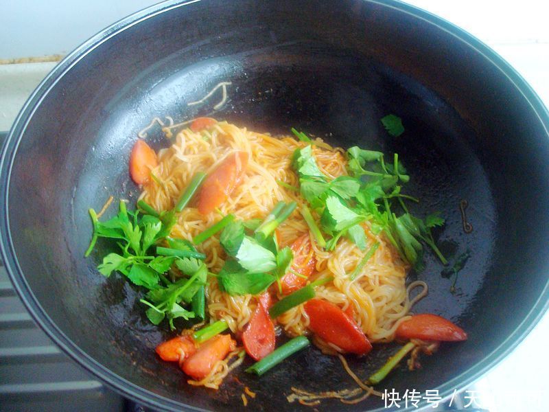 秒杀|米线不要煮了,这做法几分钟一盘,一盘5元不到,秒杀外卖