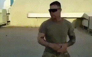 |搞笑GIF趣图:胖不是我的错,都是这张嘴惹的祸!