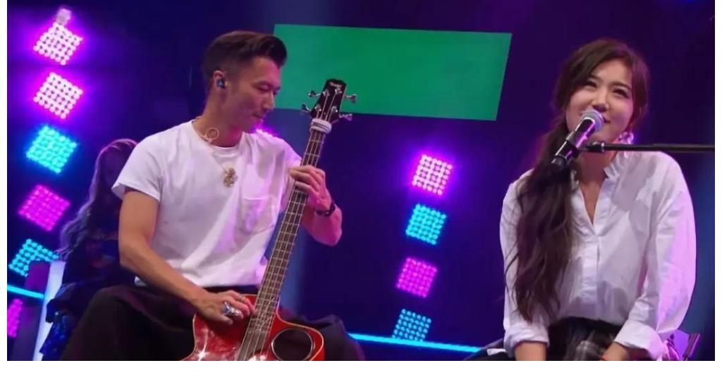 谢霆锋上《达人秀》当导师了，明年他会回归《好声音》吗？