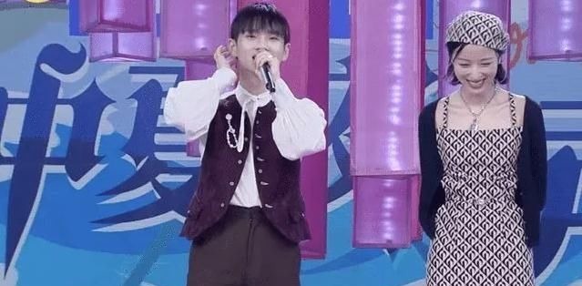 周震南還不能復出？出演《快樂大本營》，鏡頭被刪了大半