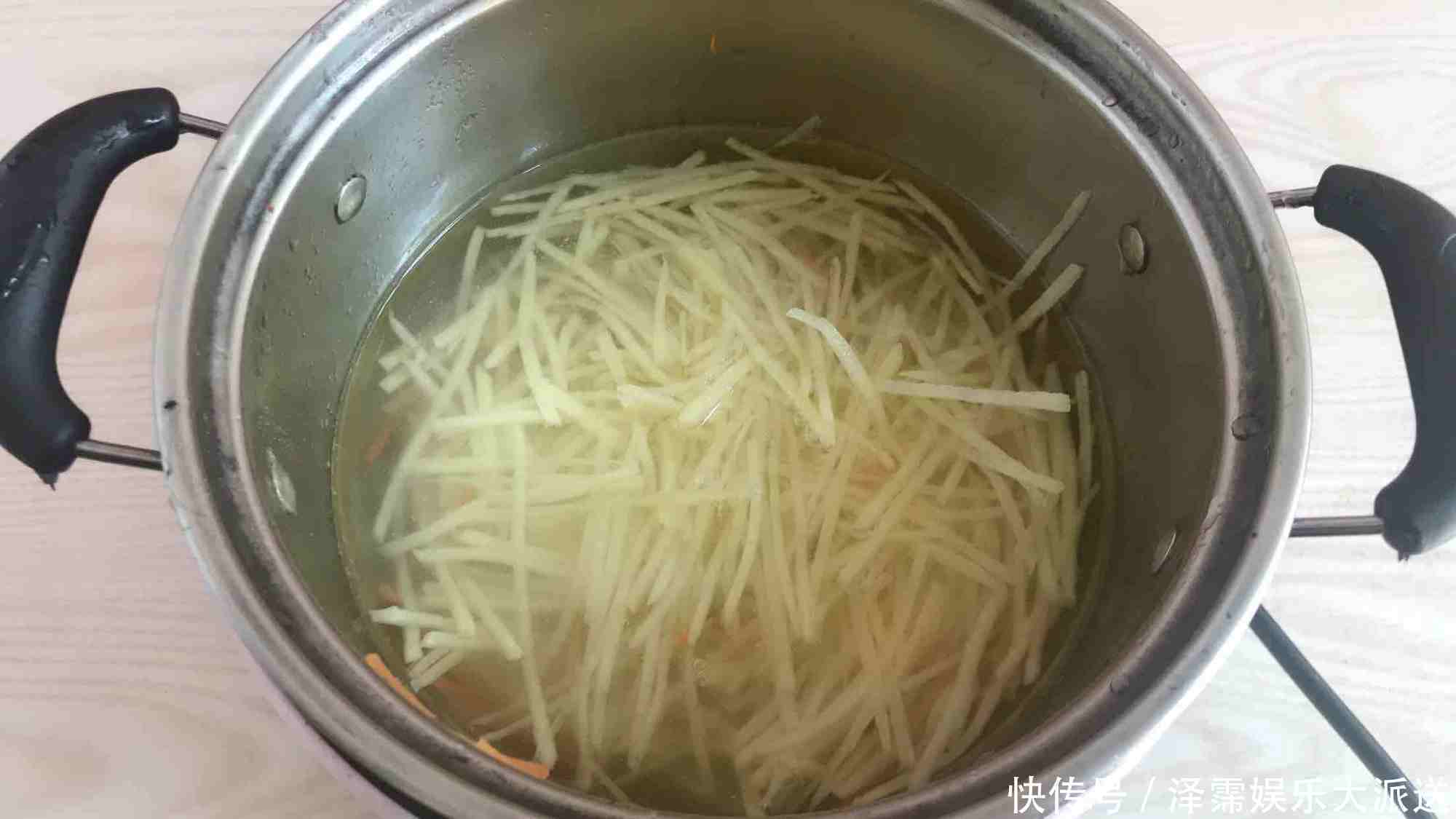 胡萝卜|婆婆55岁,为了减肉,天天就吃这样的饭,裤腰还真松了不少!