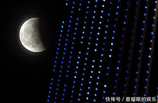 新华社记者 新华全媒+|“超级红月亮”