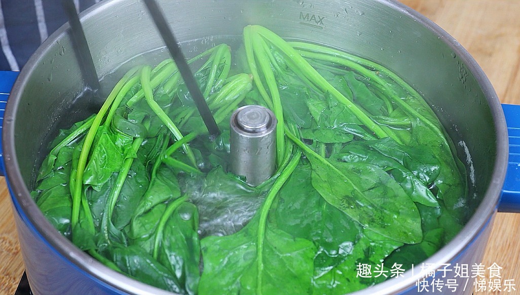 3个鸡蛋,2个胡萝卜,这个好吃的做法,吃了30年还是不腻,太美味