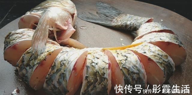 鱼香肉|草鱼加一块肉，学会这一个新吃法，饭店都吃不到的味道，好吃下饭