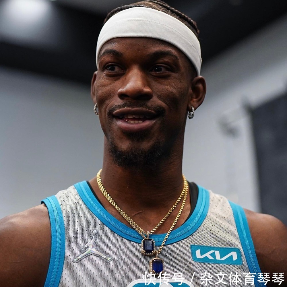 阿迪 东方力量闪耀全明星!老詹换了三双鞋,阿迪太惨,UA是最大赢家?