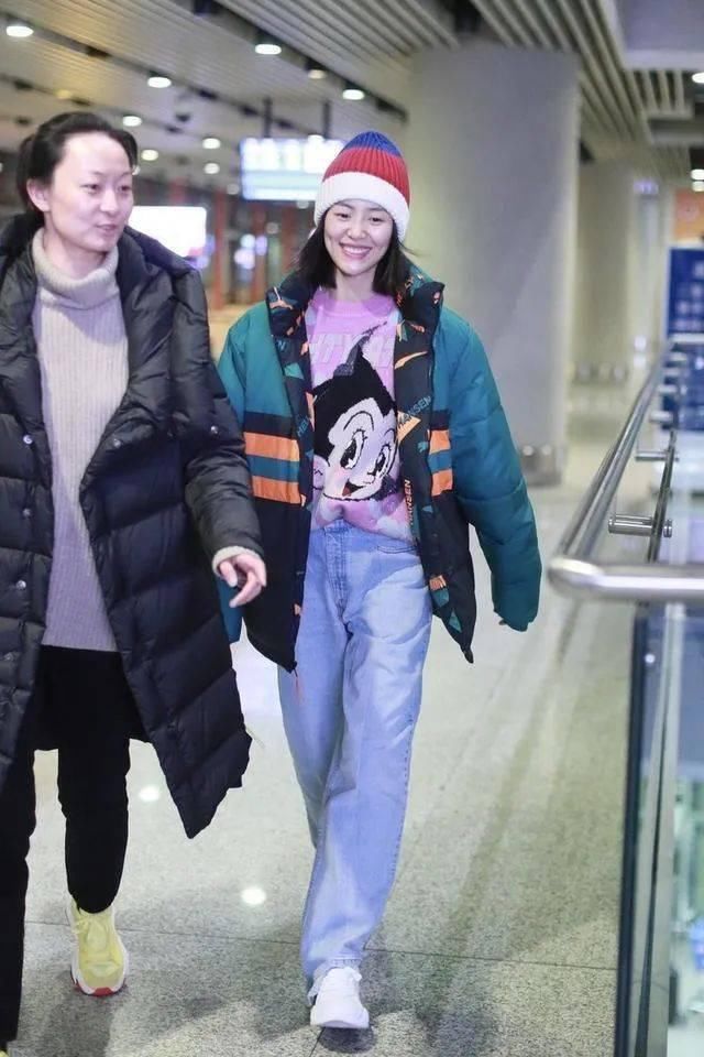 羽绒服|冬天学刘雯这么穿,保暖又时尚!