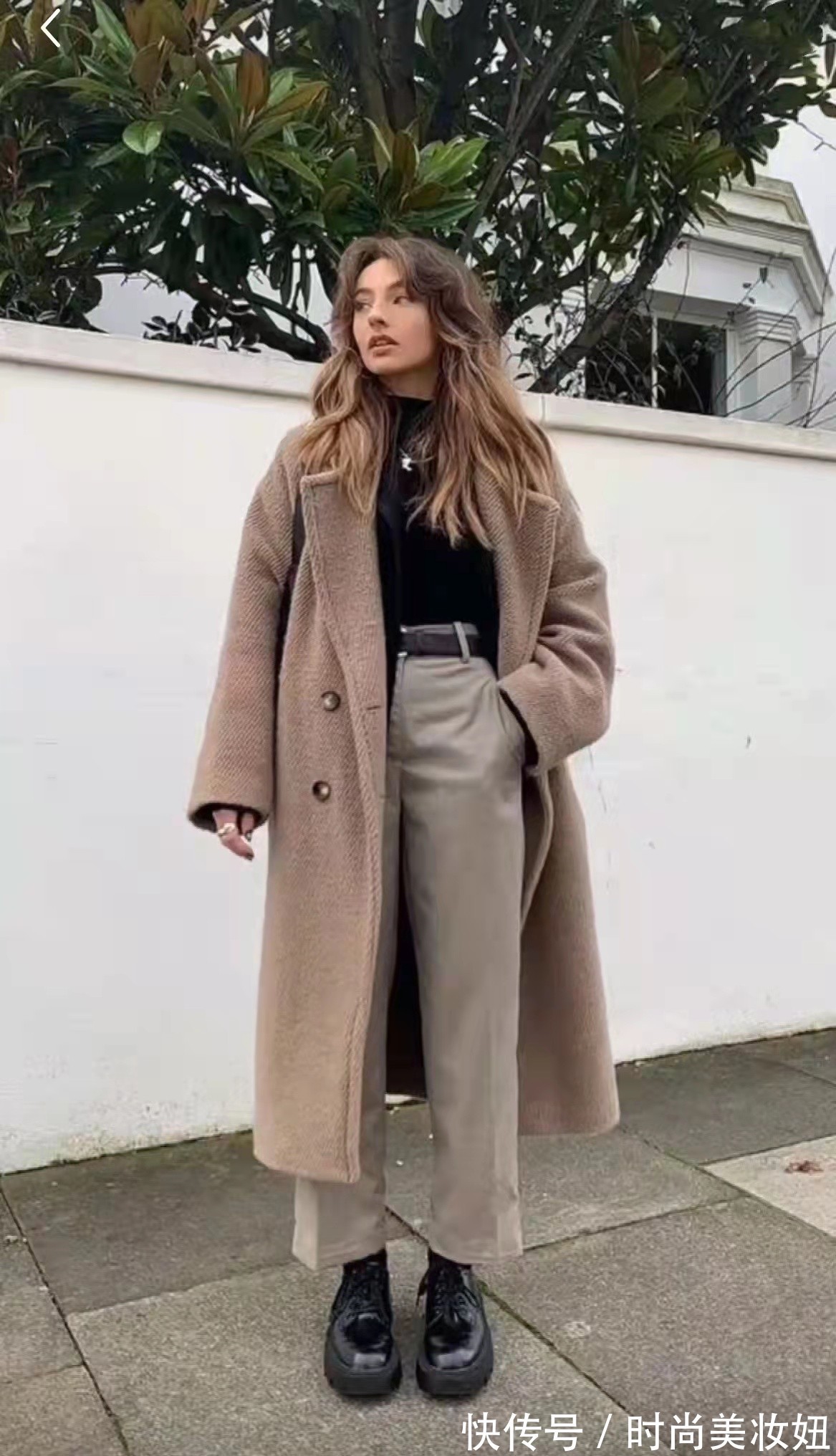 博主|终于找到适合雪地里的大衣穿搭,保暖时髦不说,还超显瘦