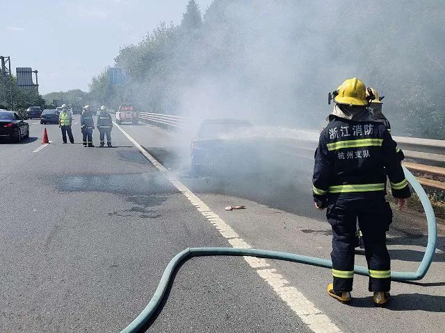 余杭公安分局|国庆168小时，因为这些“警色”，群众多一份安心