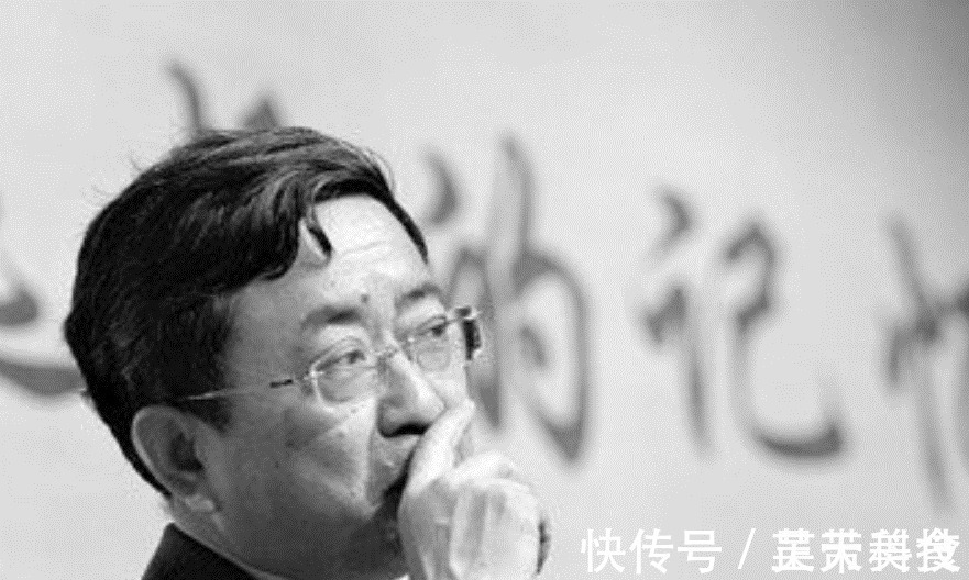 女演员&揭开“伪君子”余秋雨的面纱,曾弃13年糟糠妻,娶小16岁的女演员