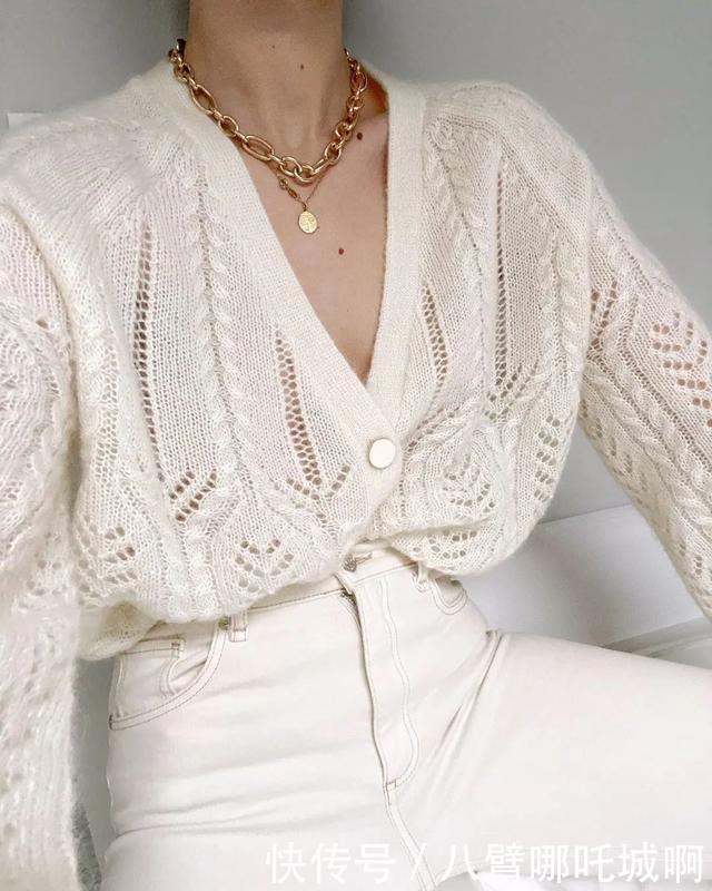 可盐可甜|可盐可甜的早秋搭配,针织衫让你全年美cry!