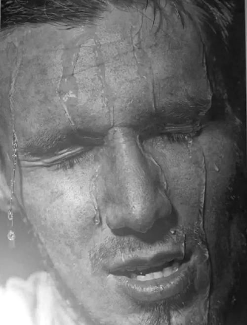 人物画|超写实铅笔素描!超细腻的铅笔人物画!