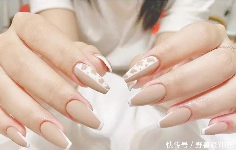 春日美甲职场人的指尖也要美美的!春日美甲职场人的指尖也要美美的！