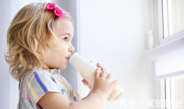 母乳|奶粉几岁断合适?儿科专家的建议让你花钱少,对宝宝成长有帮助