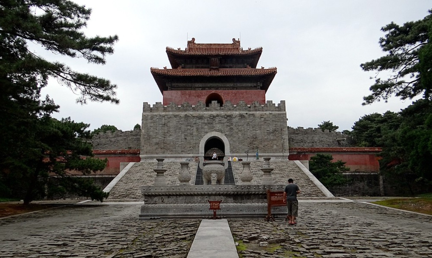 裕陵|乾隆皇帝真实长相,郎世宁绘制,墓地孙殿英盗掘