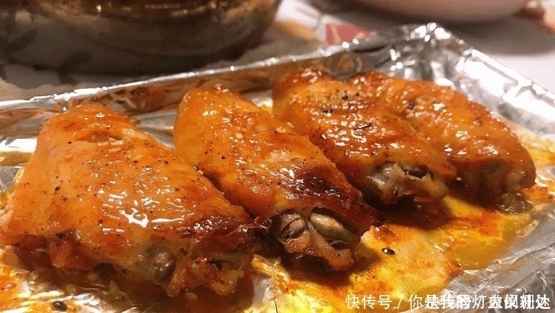 别光知道做可乐鸡翅,这四款简单又好吃的鸡翅做法,专治各种没食欲