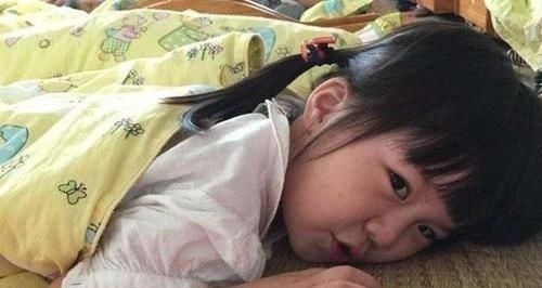 身高|妈妈带娃孩子不长个,奶奶带娃身高猛涨,医生:都是午睡惹的祸