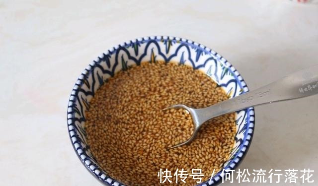 解馋快手菜孜然烤大虾，外酥里嫩味道浓郁，在家也能吃烧烤！