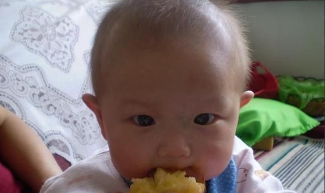 带娃|儿科医生家长的3种睡前带娃习惯,让娃将来难长个,别不在意