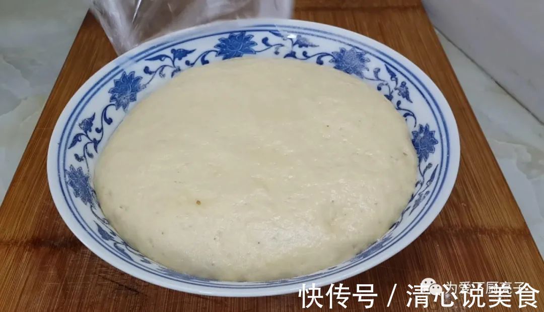 红豆饼又吃新吃法,不蒸不烤不油炸,松软又香甜,孩子爱吃不挑食