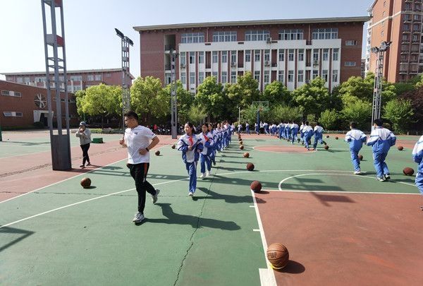 上岗|镜湖区举办中小学体育与健康学科新教师上岗汇报课活动