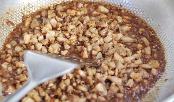 好吃流油的鲜肉包子，入口即化，让你满嘴流油，一口气能吃五六个