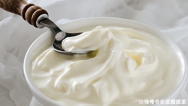 柠檬片|喜欢吃零食的女生减肥方法：3种零食早上吃，不胖反而会瘦