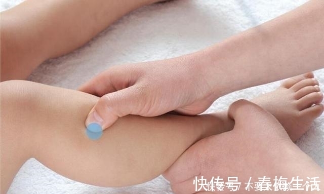 上门|宝宝身上几个信号,多半是由于积食上门了,别傻傻都不知道!