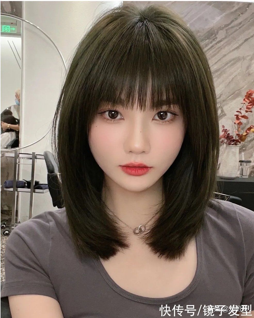 盖盖头 女人都该试试这4种发型,效果真的不一样,它能让你颜值翻翻