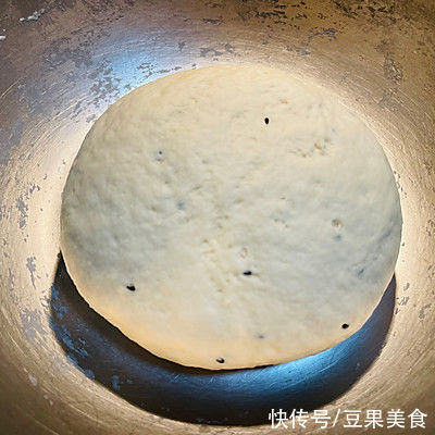 #金龙鱼精英100%烘焙大师赛-爱好组-高筋#芝士椰蓉面包