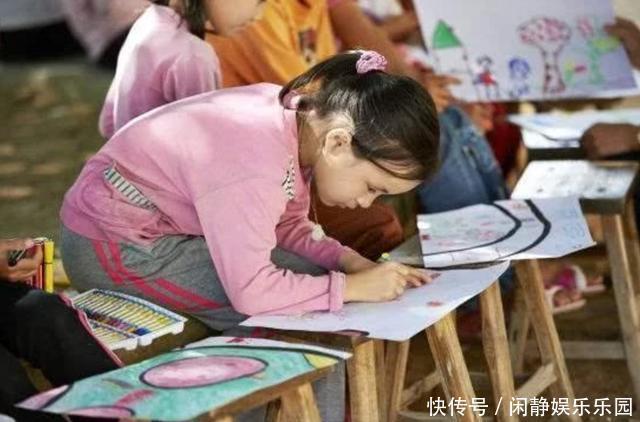 幼儿园老师让学生画自家车标，交作业后，老师的态度让妈妈不适