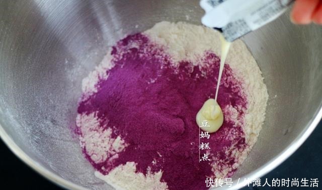 3岁孩子都爱吃的小面点,10分钟搞定,口感不比面包差