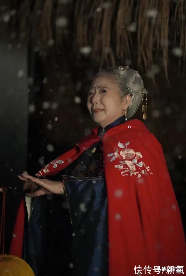 刘维秀$这位77岁的奶奶,穿上汉服也太惊艳了