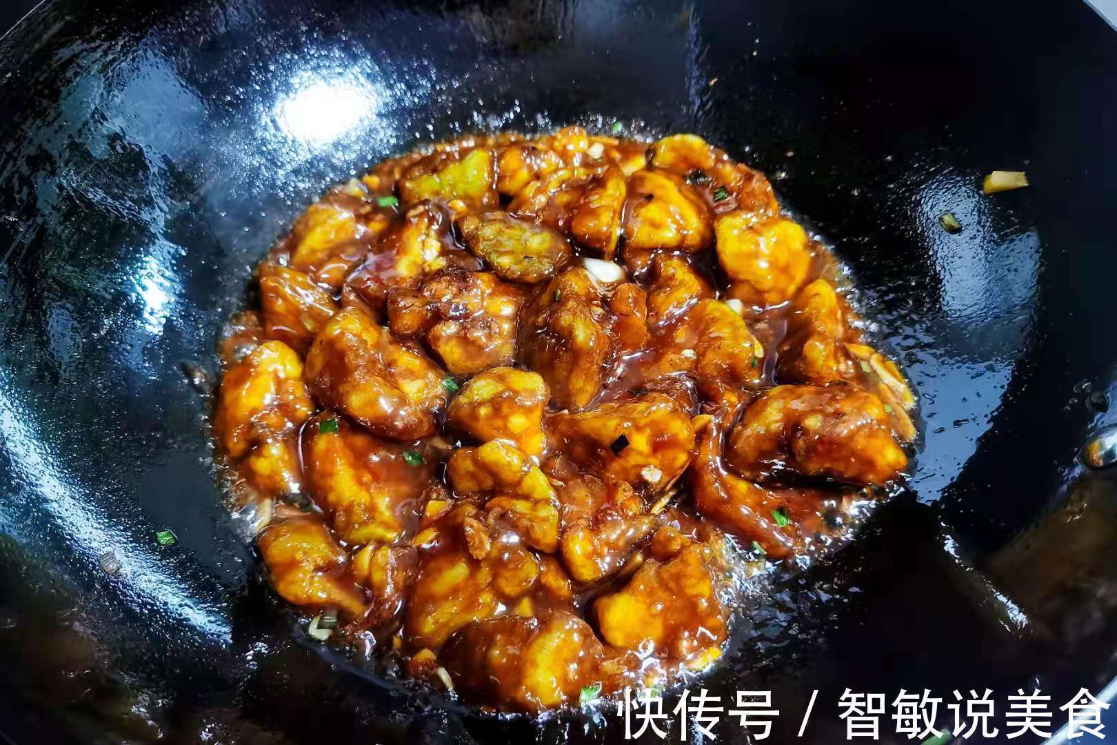 入秋后，茄子的无敌吃法，营养抗氧化，给肉都不换，真解馋
