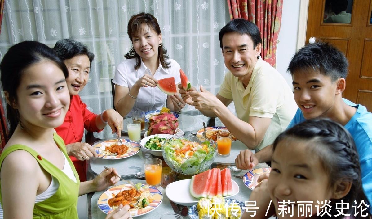 水果|入秋以后,孩子再馋这三种水果,也别纵容孩子吃,防“病从口入”