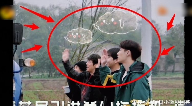 《向往5》黄磊坐拖拉机摆拍,有谁注意到嘉宾的举动?好有默契感