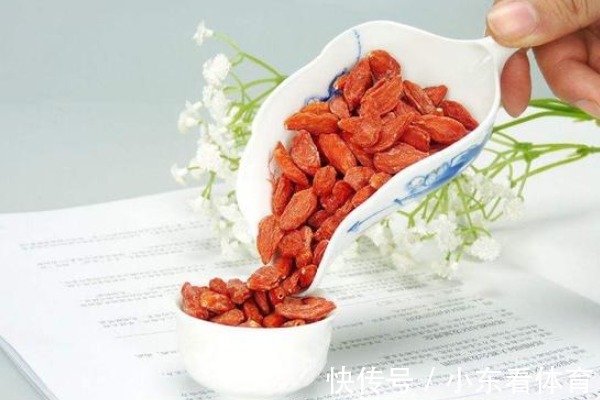 枸杞|“男人行千里，切莫吃枸杞”，其中有何讲究？年轻夫妻要当心