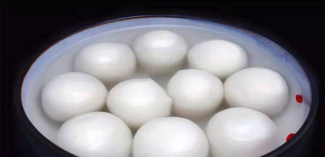 教你汤圆的新做法，做法超简单，香甜可口，全家人都抢着吃