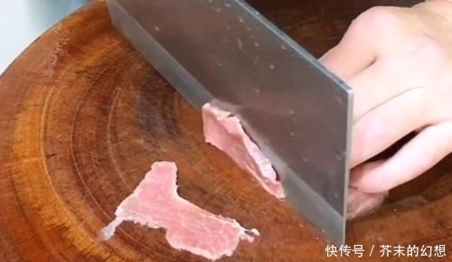 葱爆牛肉怎么做?大厨教你一招,葱香四溢牛肉滑嫩入味