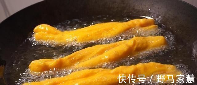 油条|爷爷炸油条的秘方,不用泡打粉,只需加点“它”,出锅后蓬松酥软
