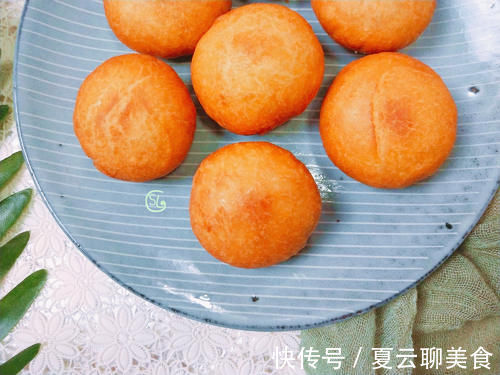 脆皮糖糕在家做，只要掌握3个技巧，个个空心不露馅，外皮酥脆