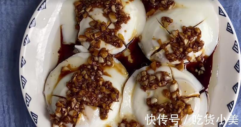 搅拌均匀|荷包蛋这样做太牛了,大厨教你新做法,一锅做6个,一个都不散