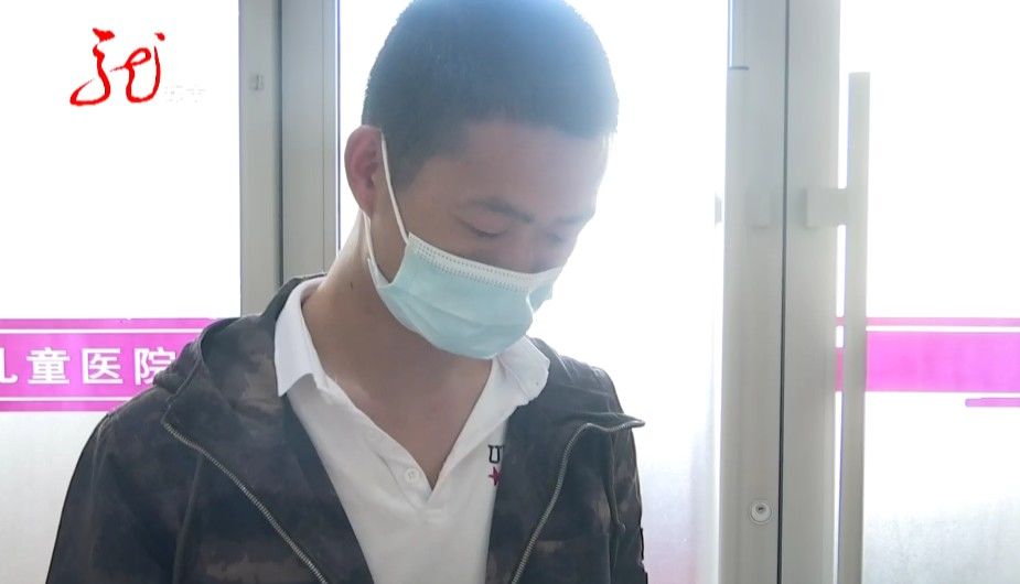 绥棱县|龙凤胎早产，哥哥不足3斤，妹妹890克！孩子父亲落泪：“砸锅卖铁也要救”！