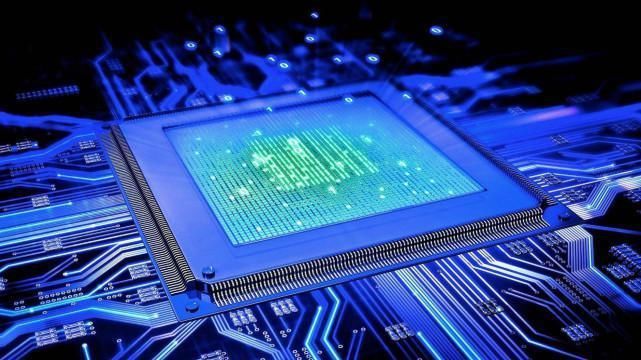 买不到高端光刻机?北大教授公开发声,对ASML发出“警告”