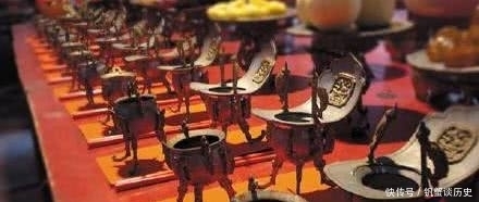 青墩遗址中出土鹿角,上刻神秘花纹,专家说:它难道是最初的易经