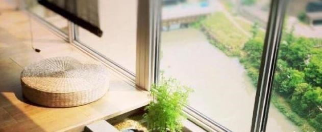 阳台|别再用老式阳台了,只需稍微改动一下,赏花赏鱼赏风景,好看极了